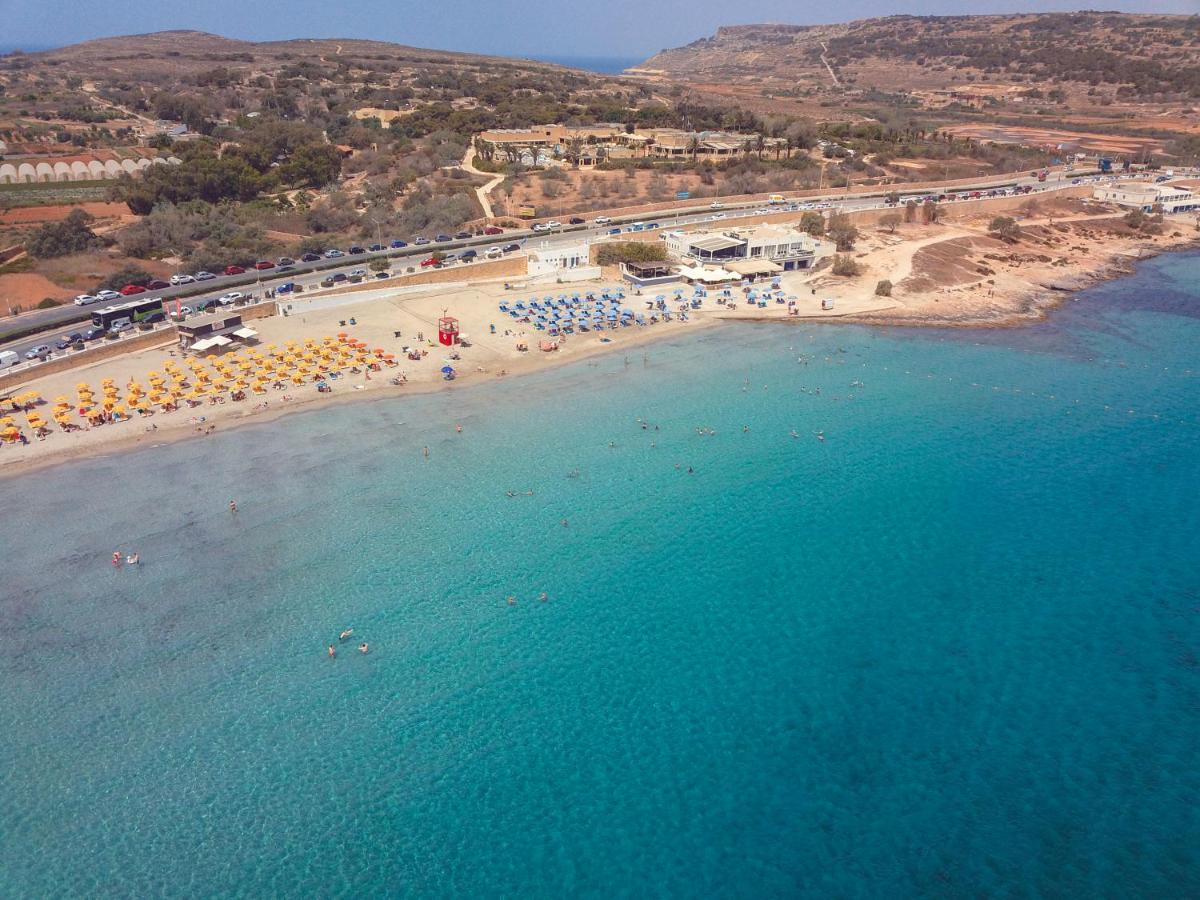 Malta'S Beachfront Apartment In Mellieħa Exteriör bild